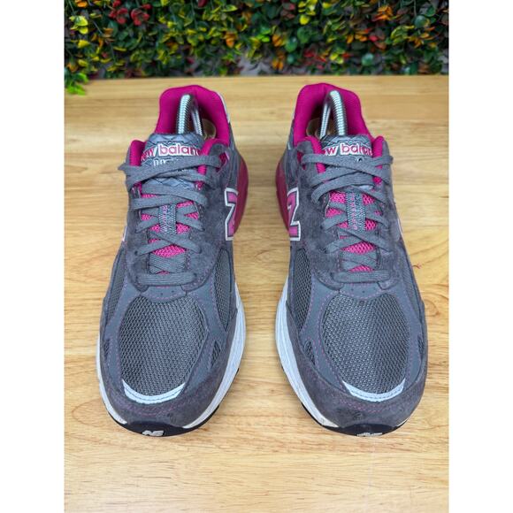 New Balance 990v3 Breast Cancer Awareness Running Shoes Gray Pink Womens 9.5 - Picture 5 of 11